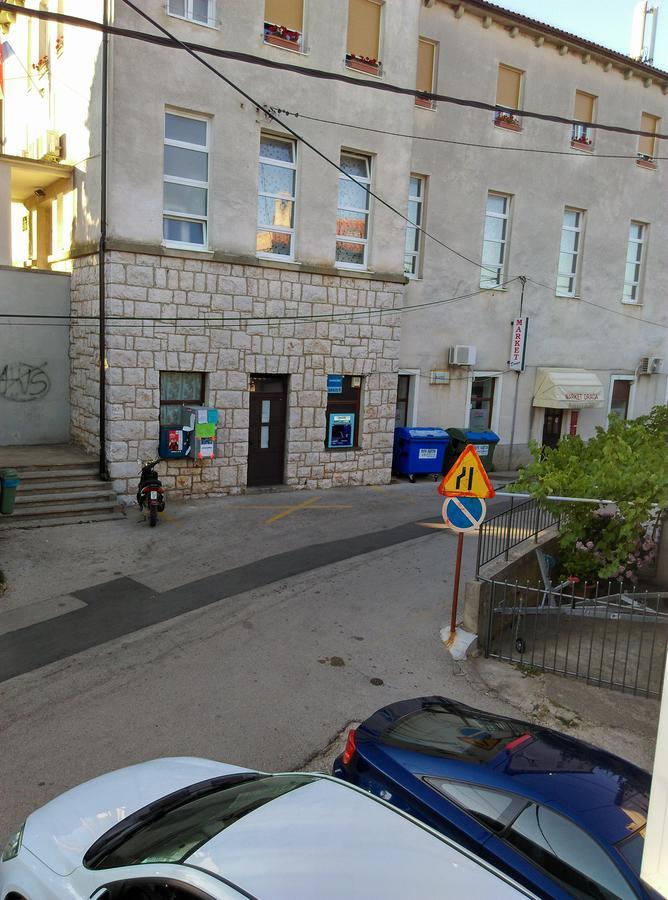 Apartment Filip Vrbnik Exterior foto